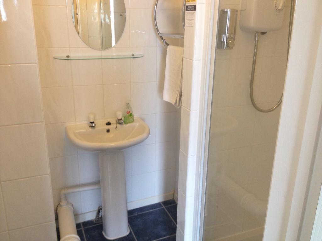וויימות' Arcadia Guest House חדר תמונה